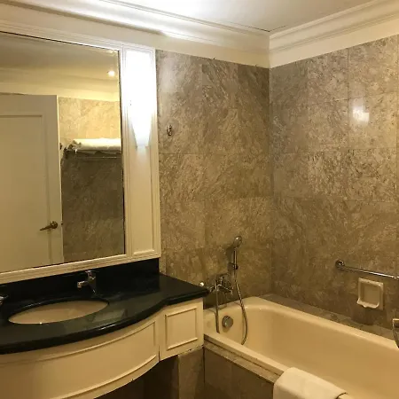 Queens Service Suite At Times Square Kuala Lumpur Exterior photo