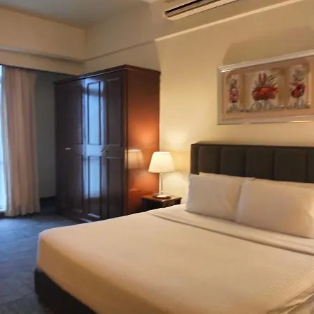 Queens Service Suite At Times Square Kuala Lumpur Exterior photo