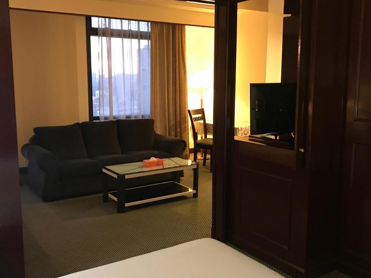Queens Service At Times Square Apartemen *