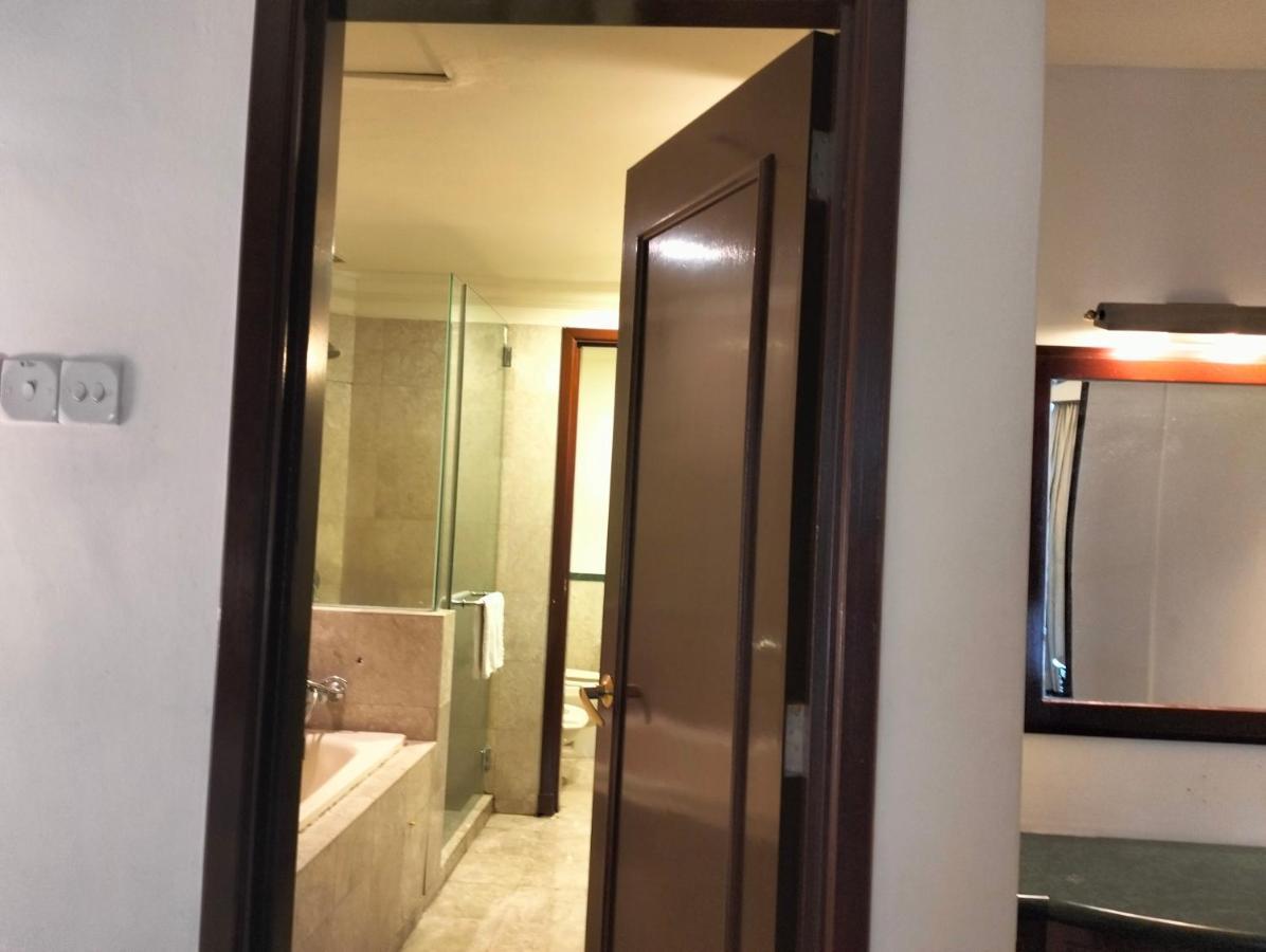 Apartemen Queens Service At Times Square