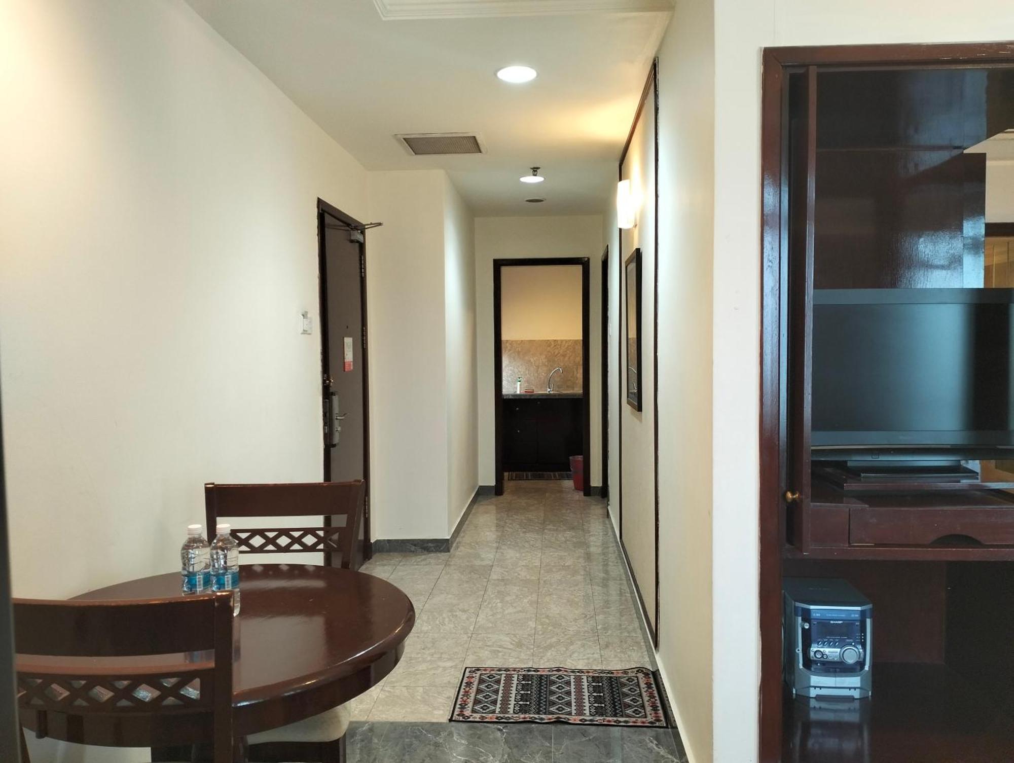 Queens Service At Times Square Apartemen