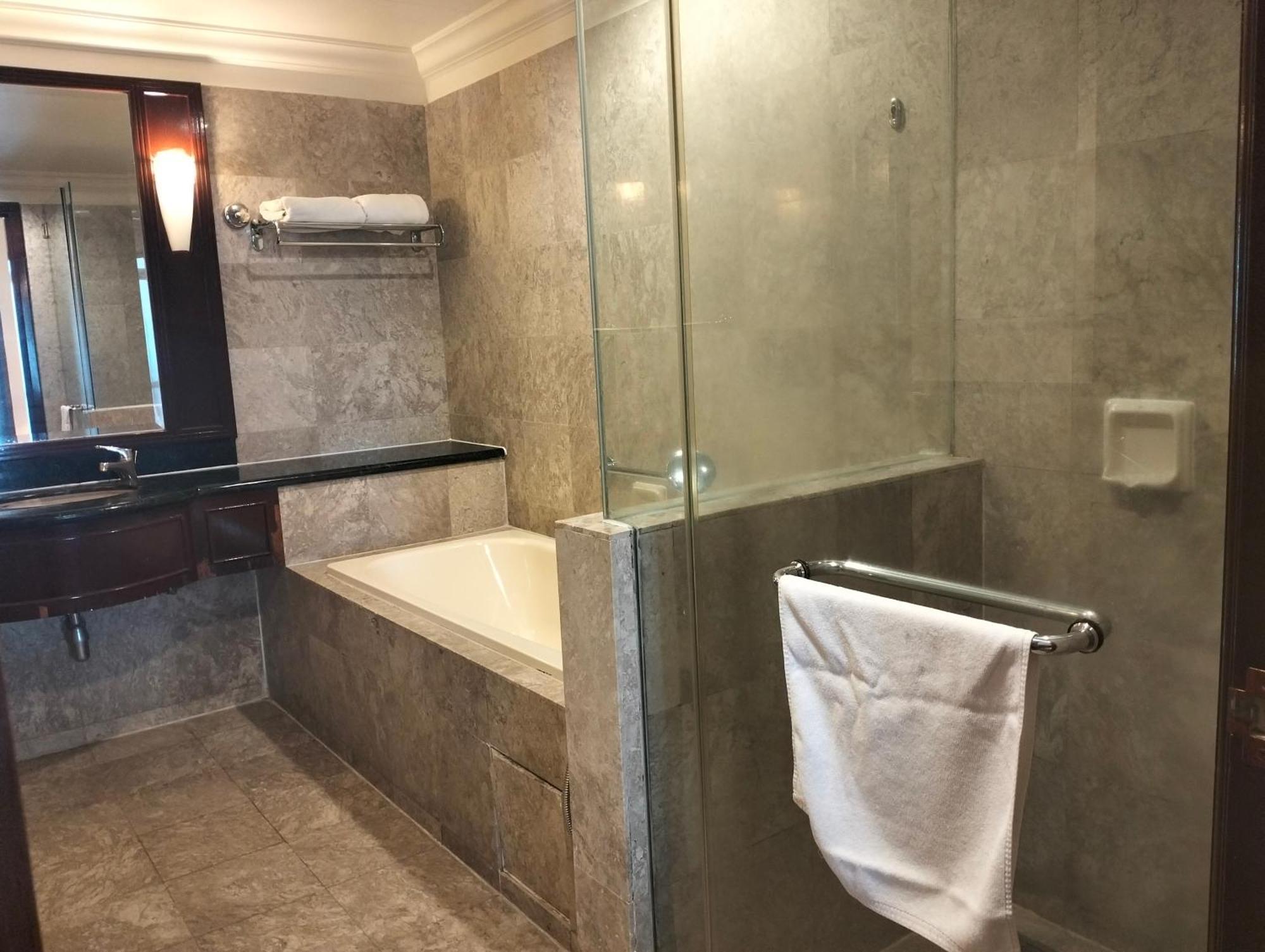 Queens Service At Times Square Apartemen