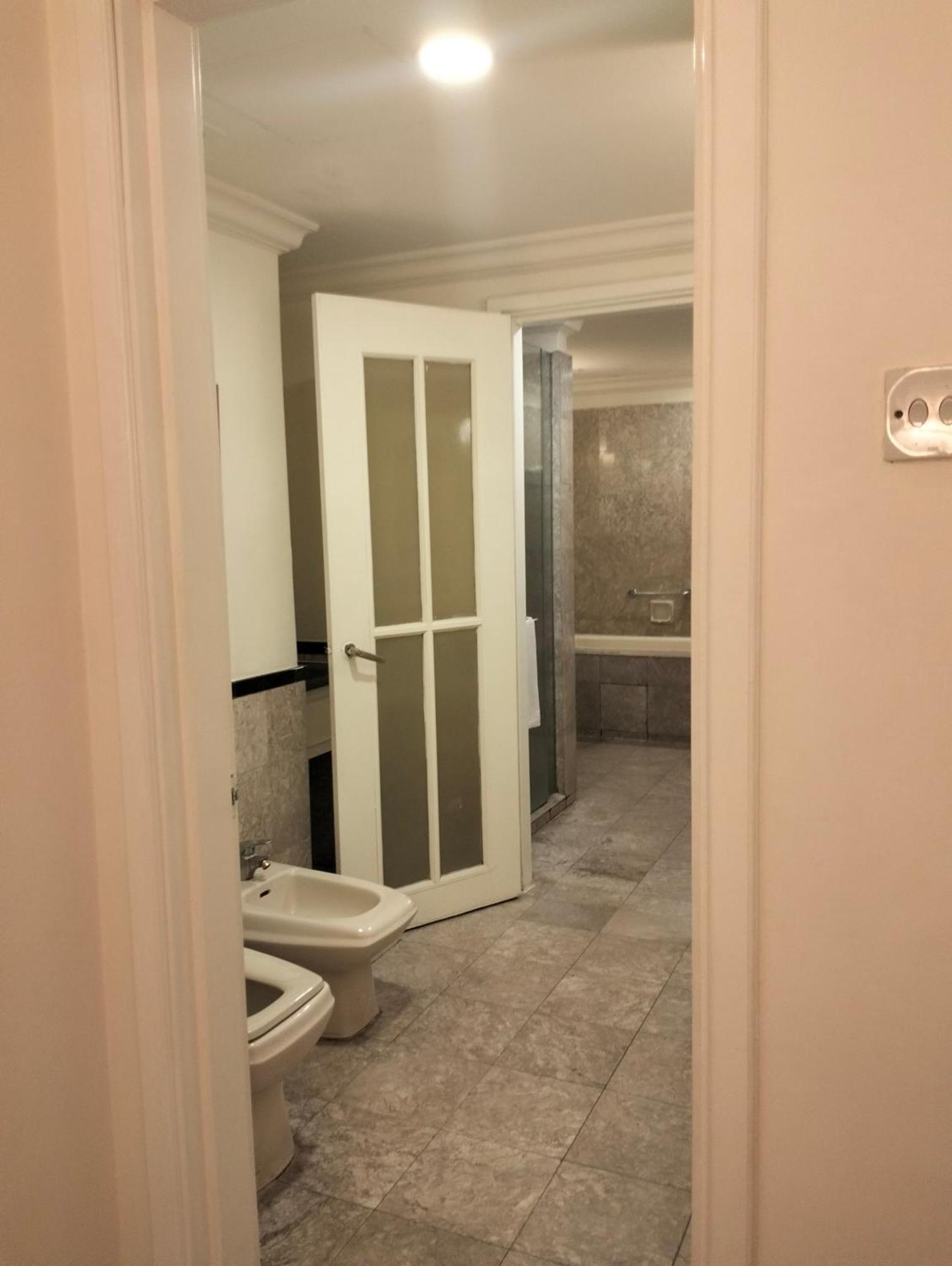 Queens Service At Times Square Apartemen *