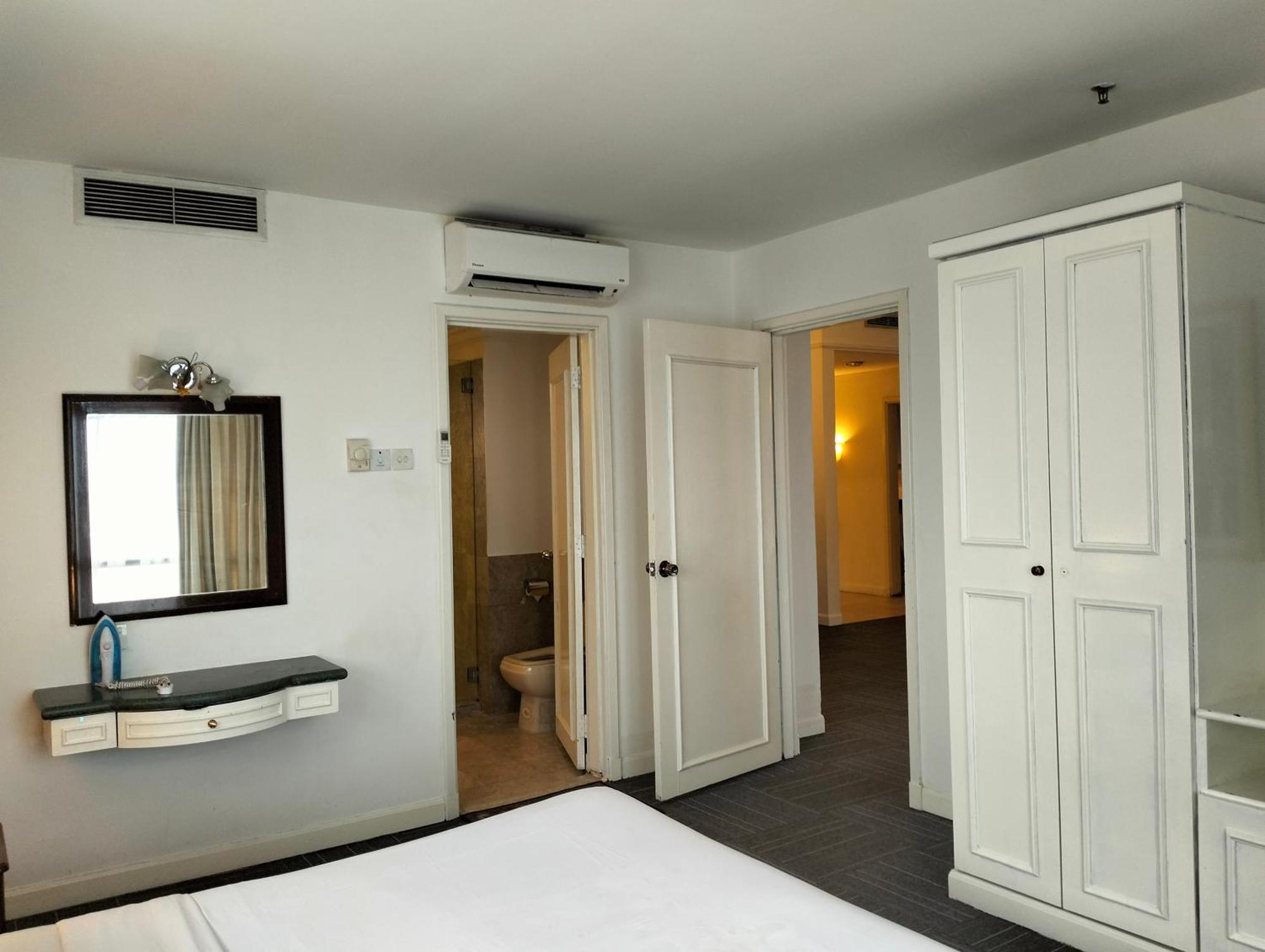 Apartemen Queens Service At Times Square *